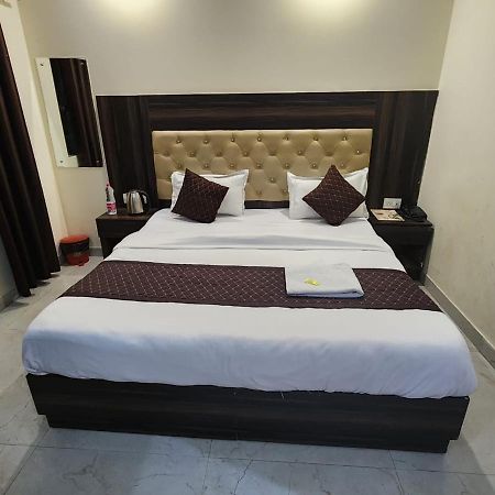 Airport Hotel Ivy With Free Airport Transfr Yeni Delhi Dış mekan fotoğraf